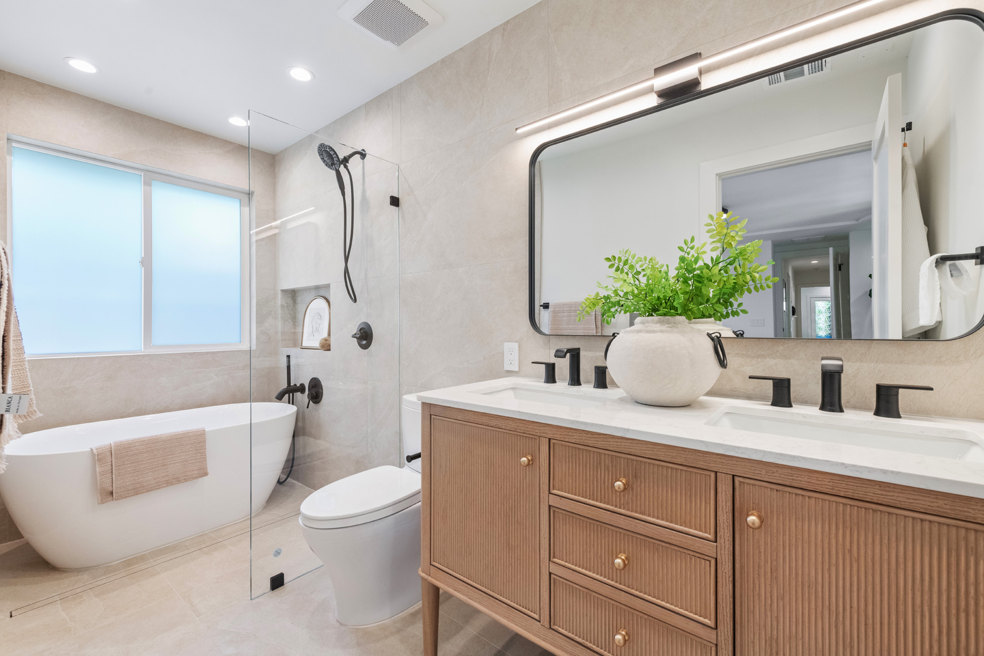 Primary Bath at 58 Cleaves Ave